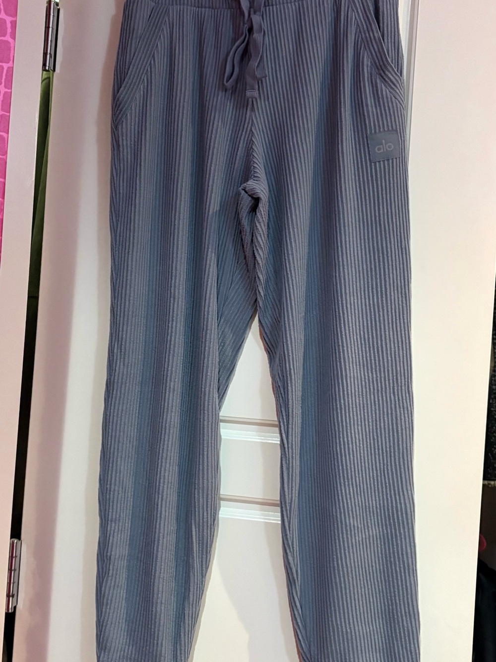 Alo women’s Blue Ribbed Lounge Pants